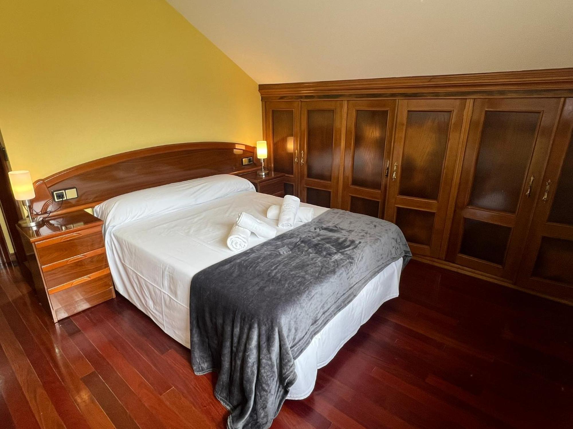 Gestiona2R- Casa Grande En El Centro De Llanes Villa Dış mekan fotoğraf